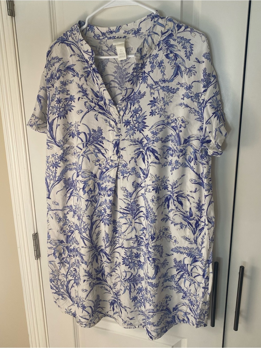 H&M Women’s White Dress with Blue Floral Print